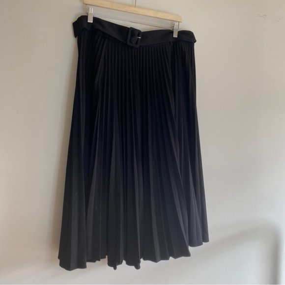 ZARA Pleated Black Belted midi skirt - Picture 7 of 9
